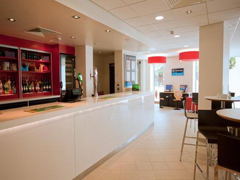 Travelodge London Central Waterloo Exterior photo