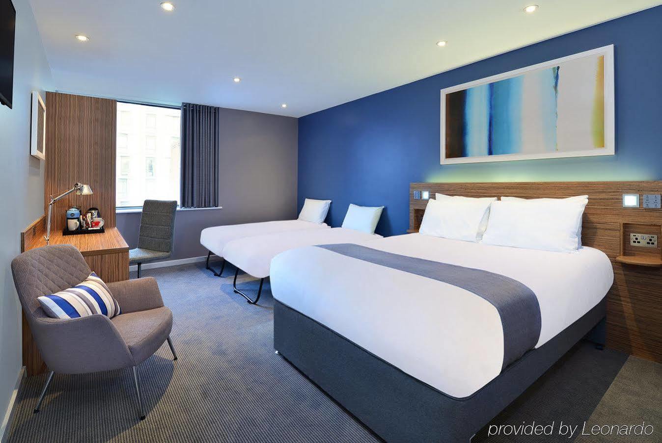 Travelodge London Central Waterloo Exterior photo